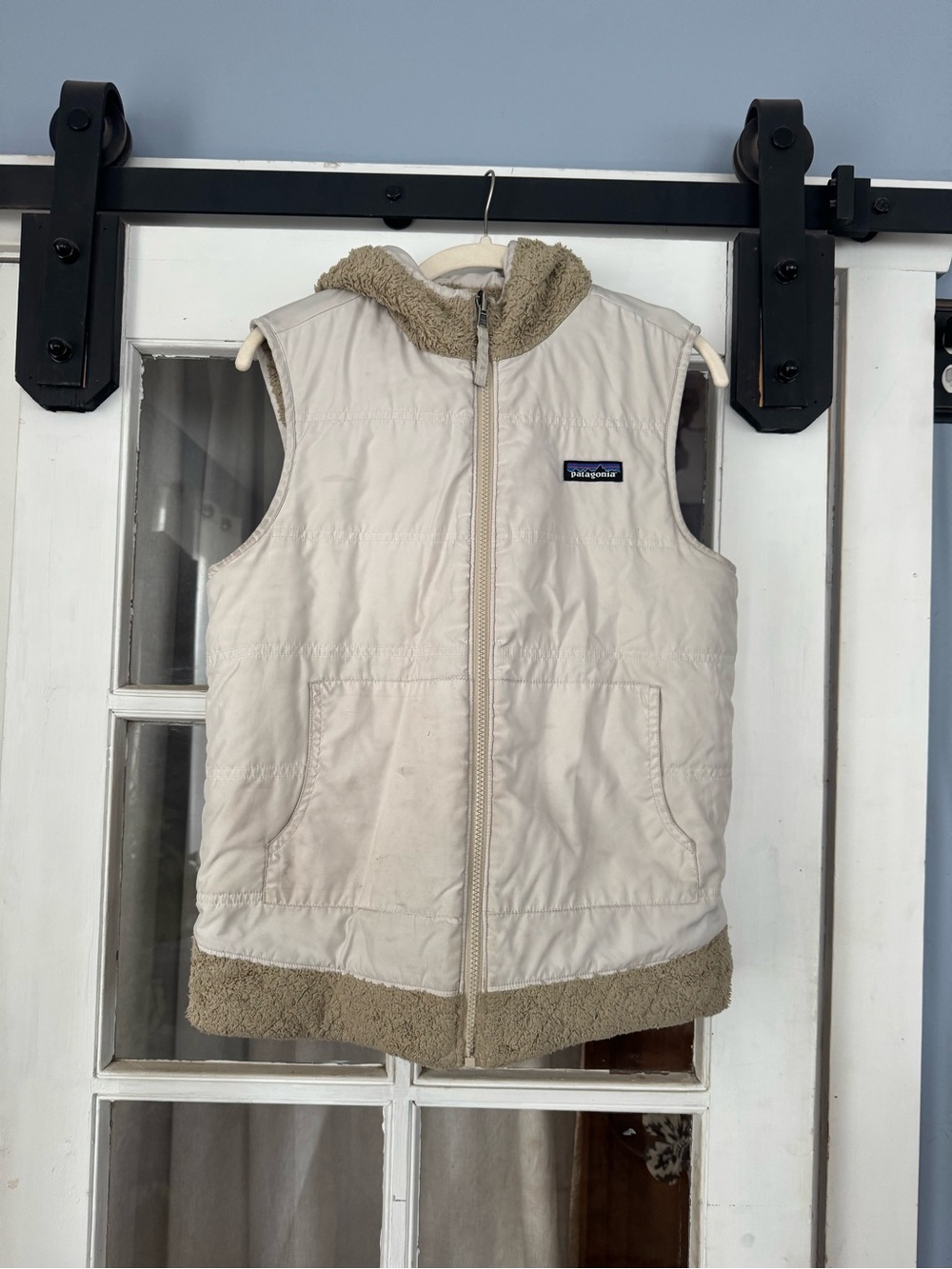 Patagonia Cream Fleece Vest- Reversible
